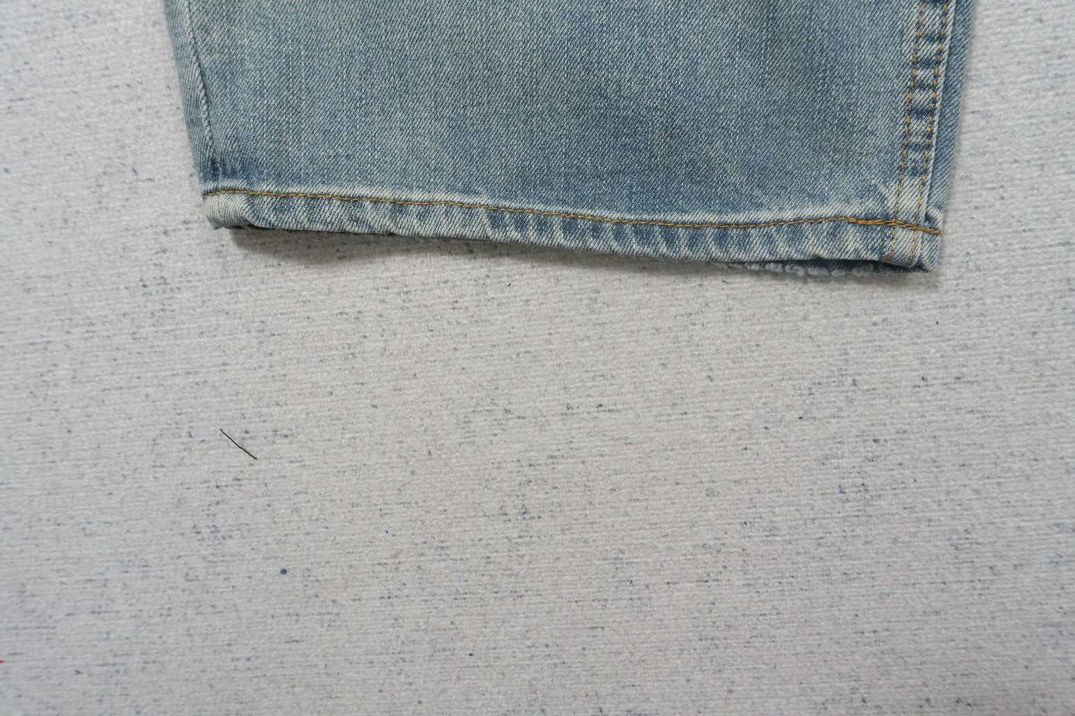 A - JEANS