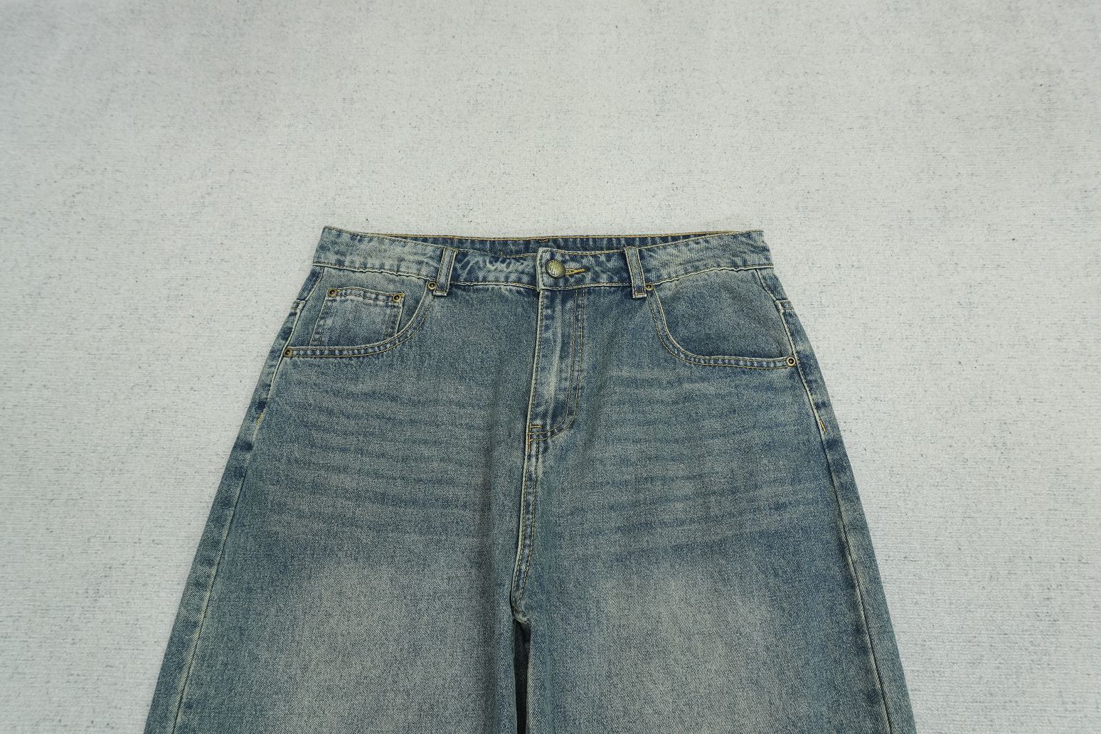 D - JEANS
