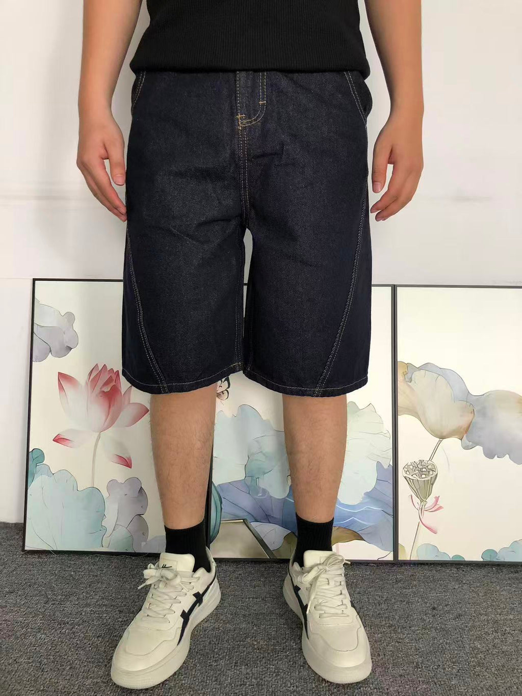 M - SHORTS