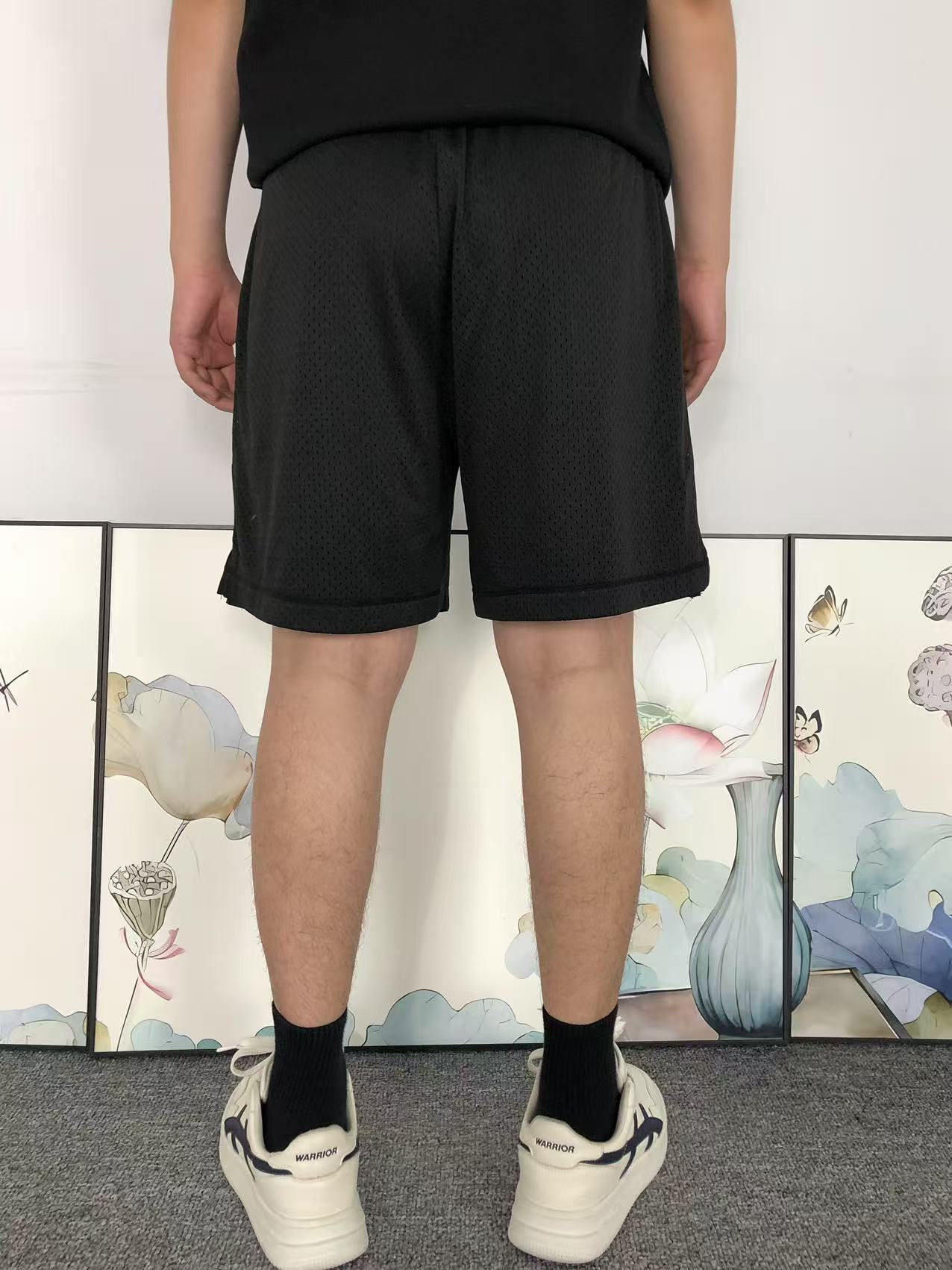 N - SHORTS
