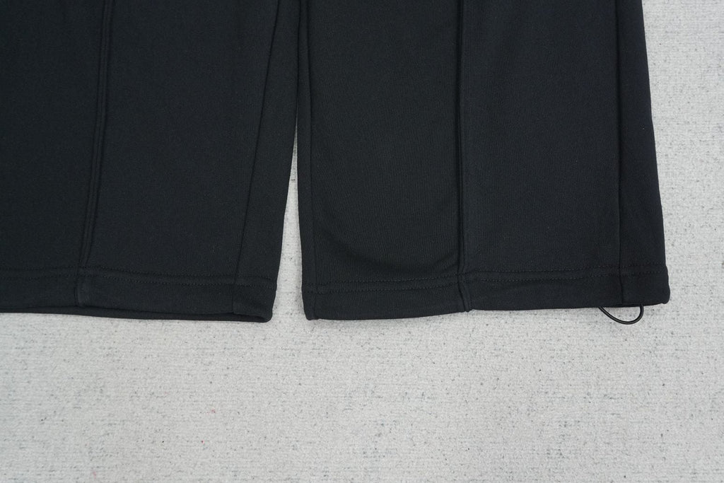 M - SWEATPANTS