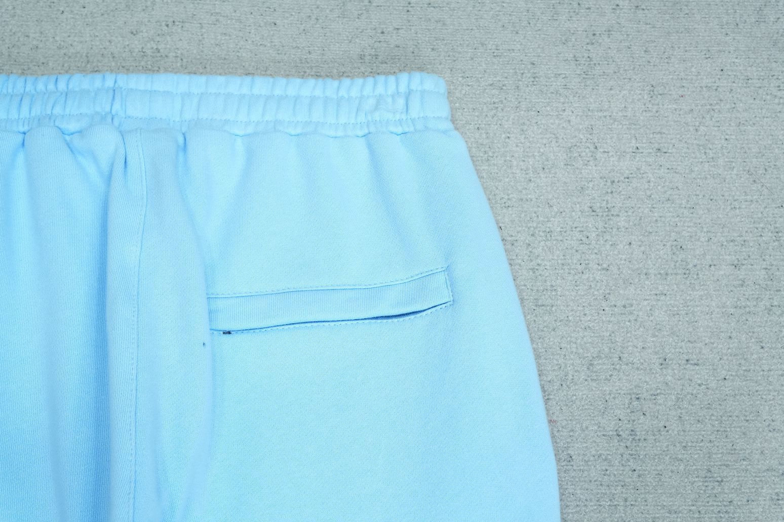 C - SWEATPANTS