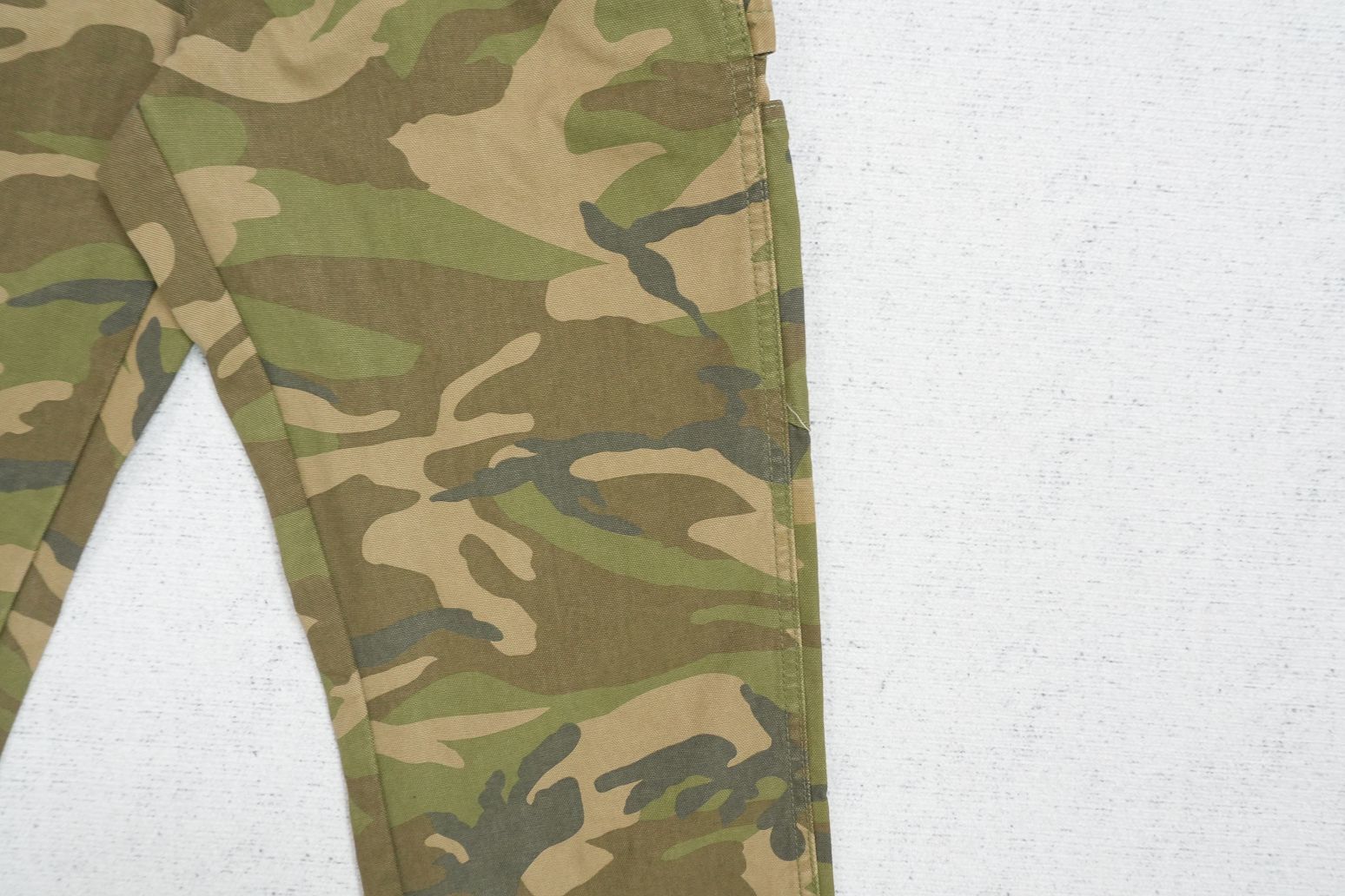 C - JEANS