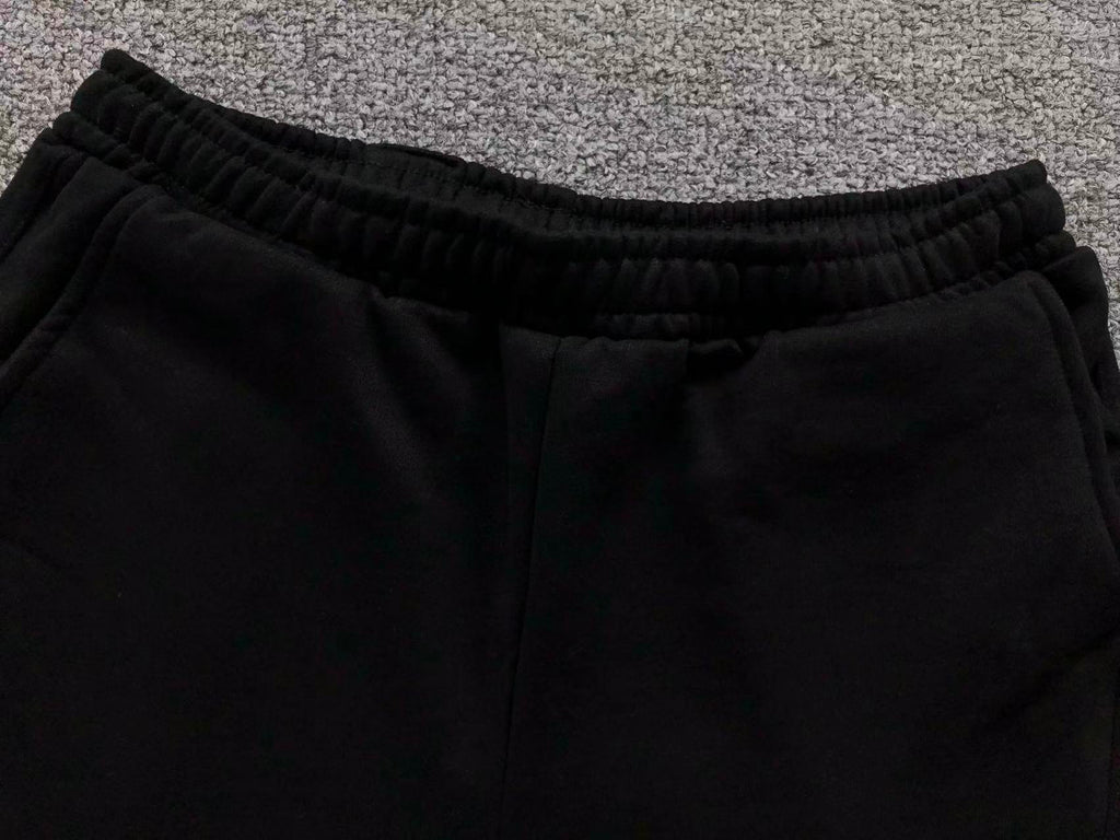M - SHORTS