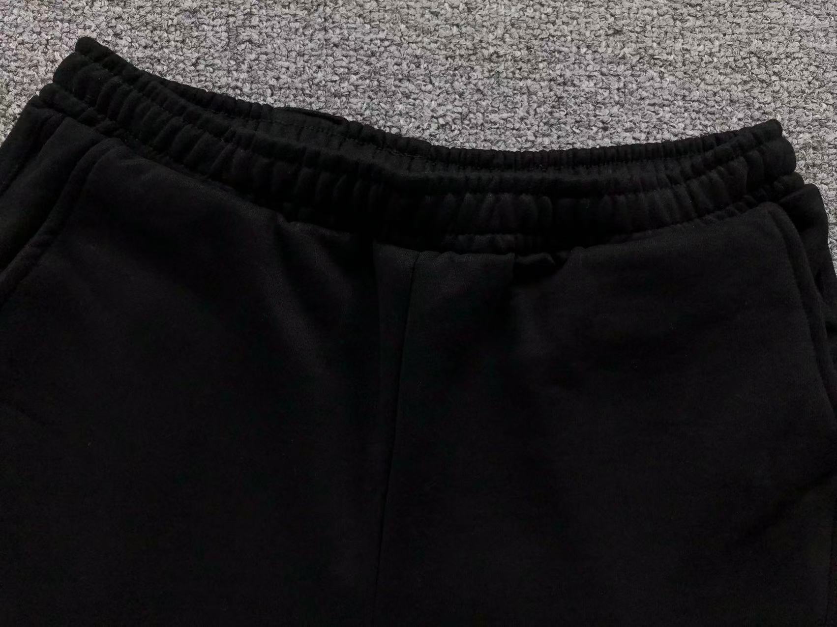 M - SHORTS