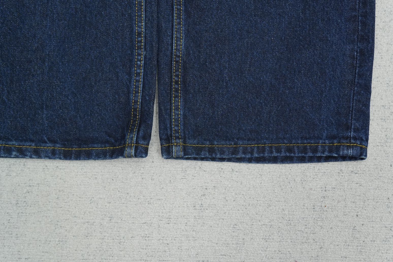 C - JEANS