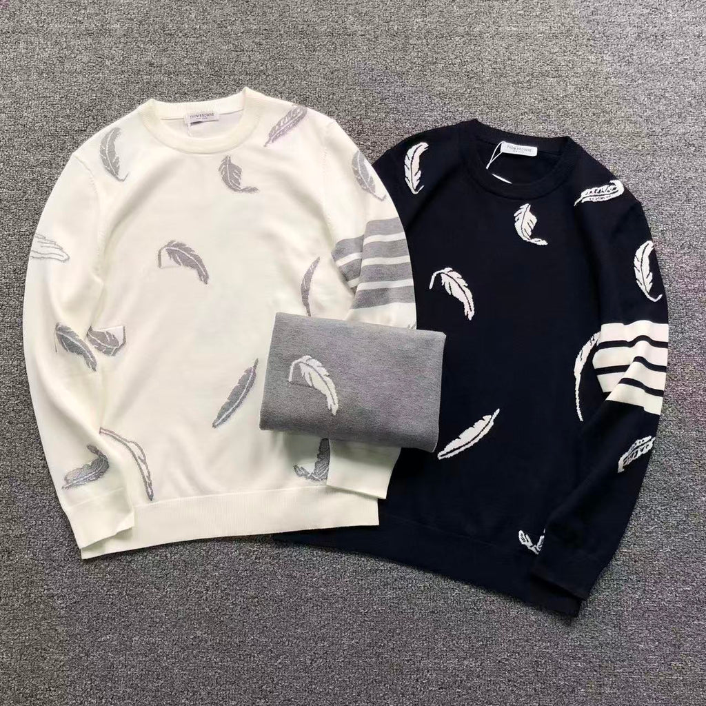 T - SWEATER