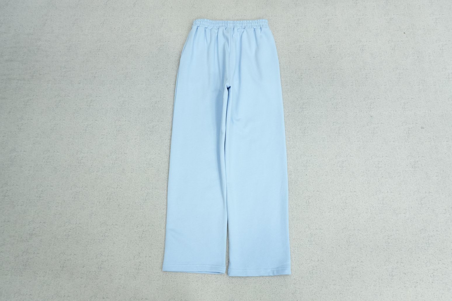 M - SWEATPANTS