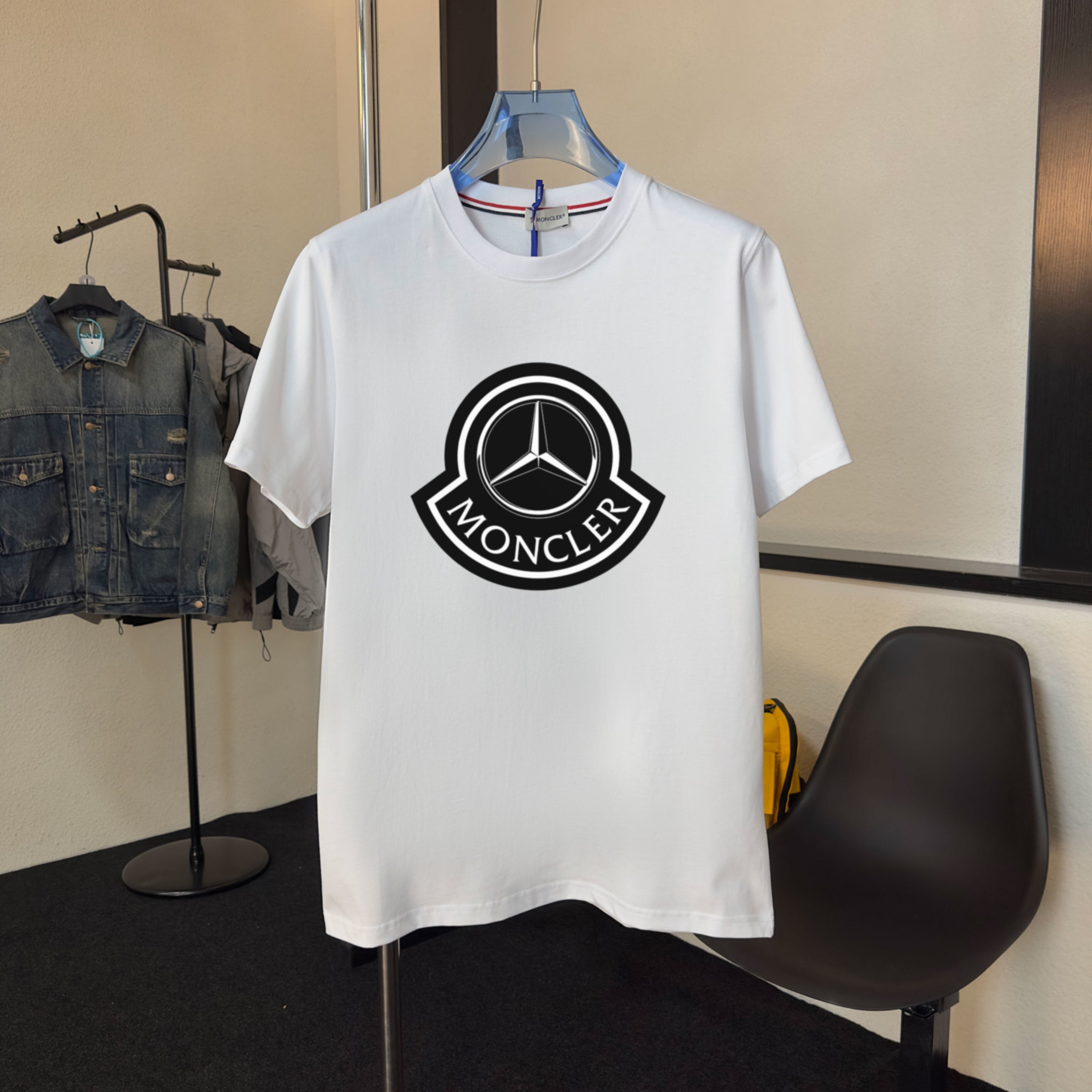 M - TSHIRT