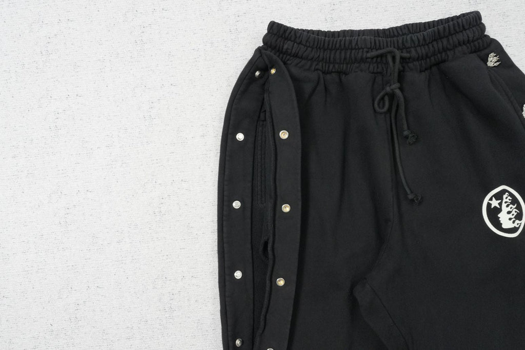 H - SWEATPANTS