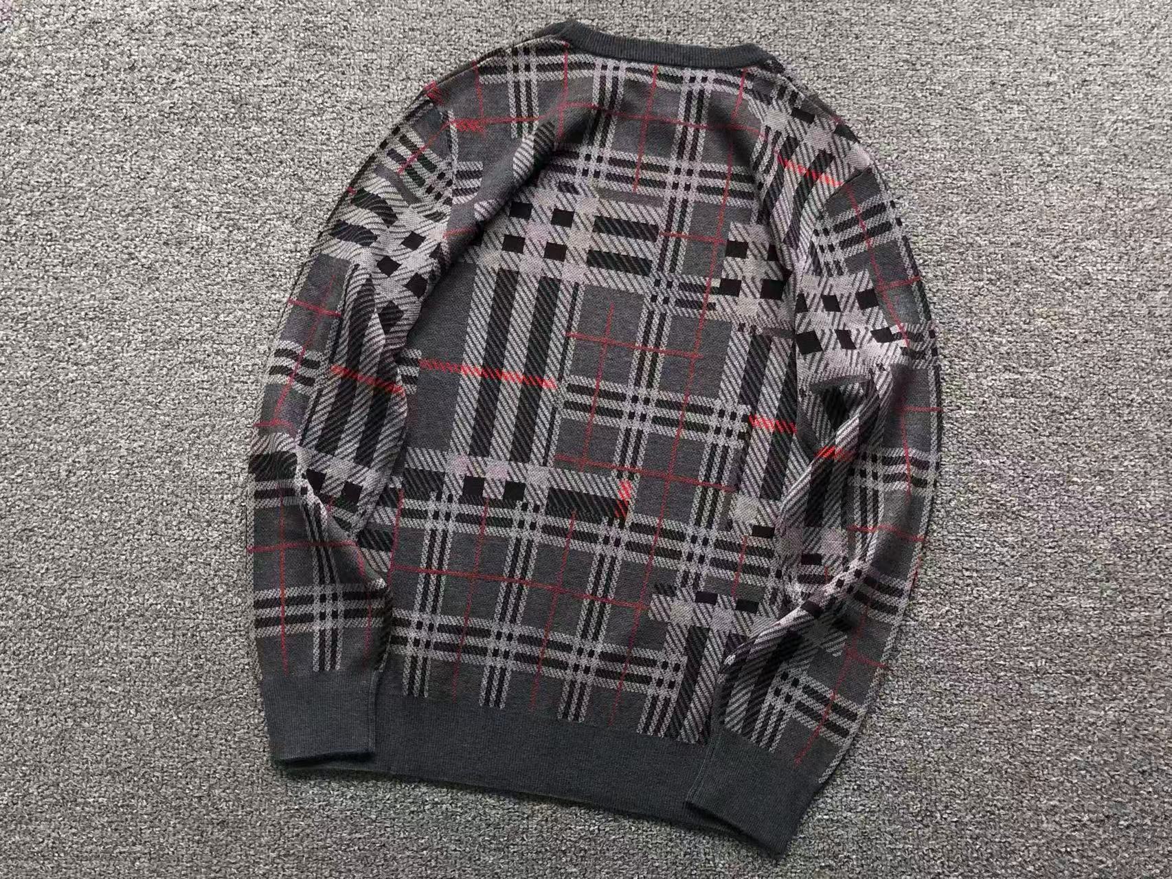 B - SWEATER