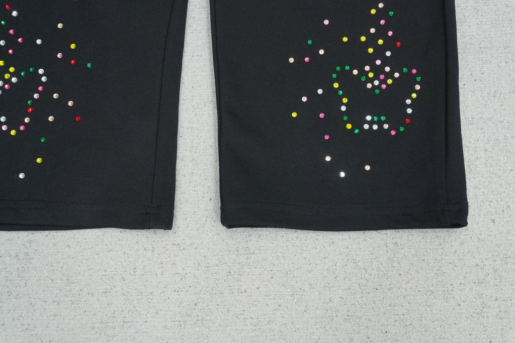 B - SWEATPANTS