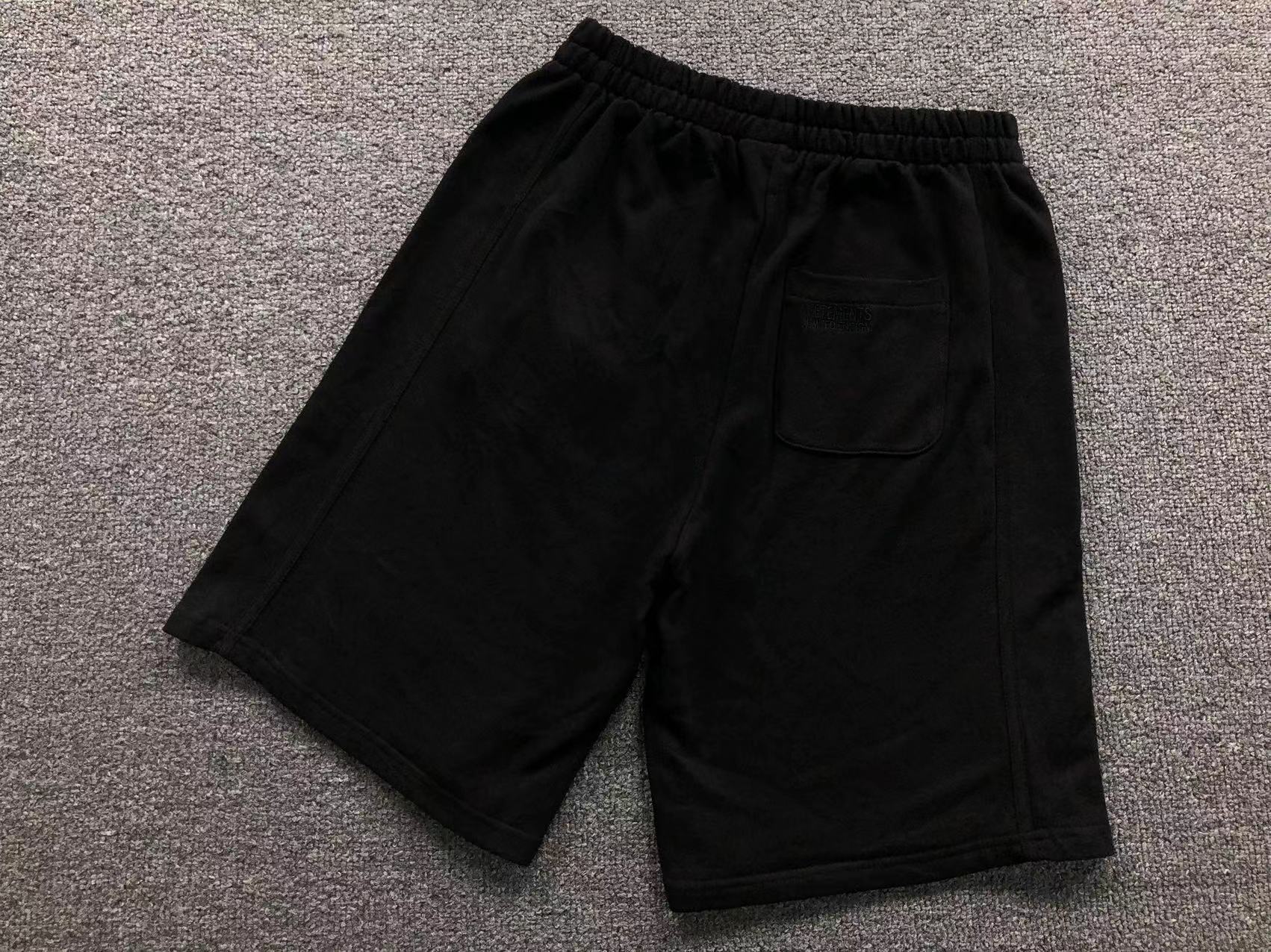 V - SHORTS