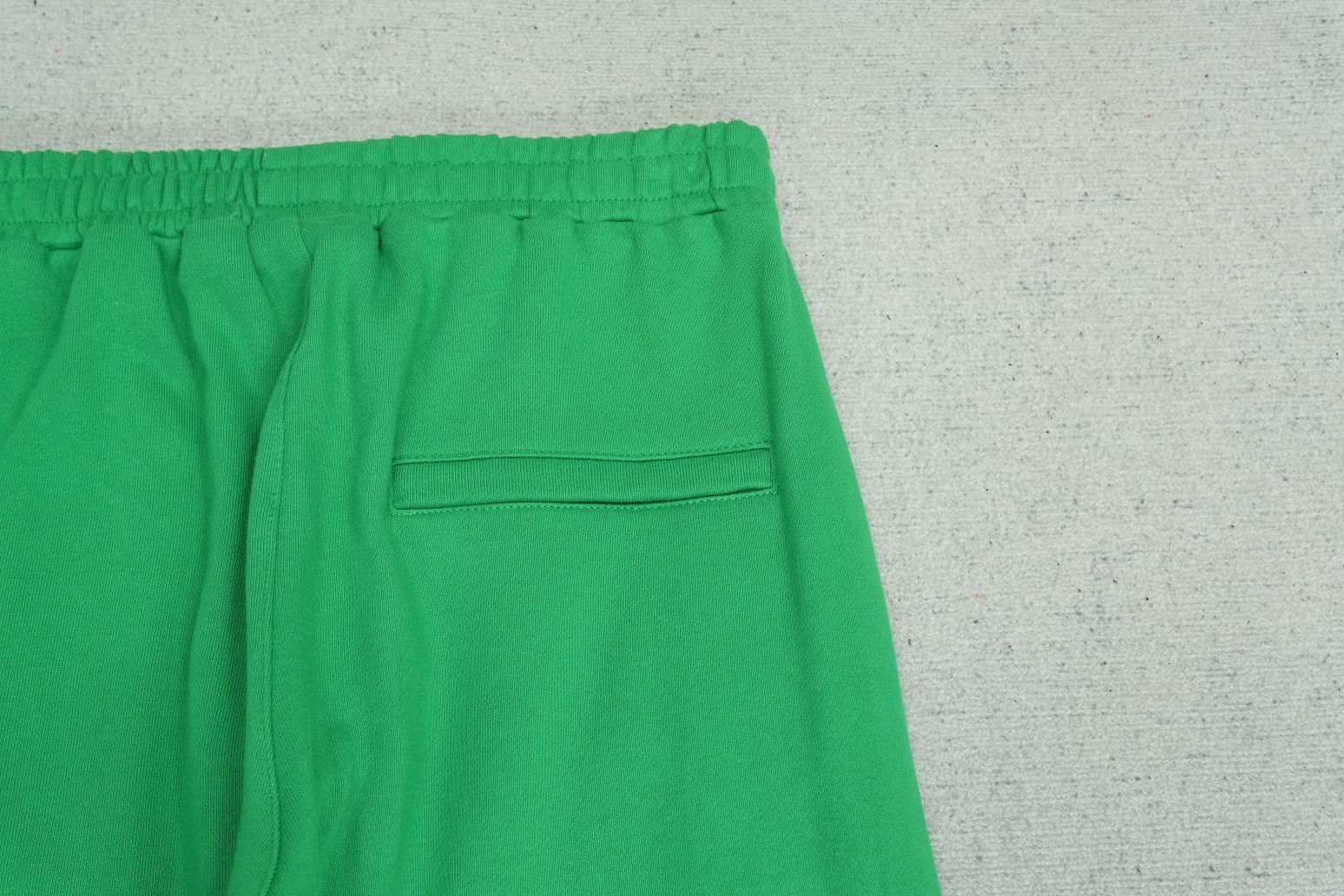 C - SWEATPANTS