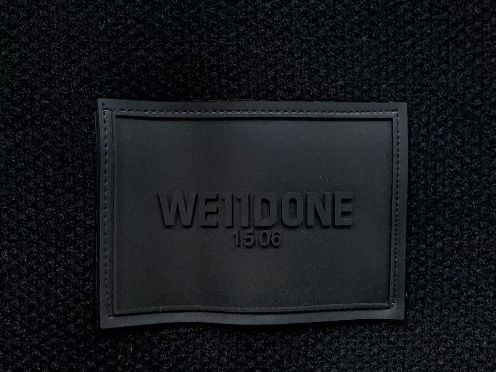 W - SWEATER