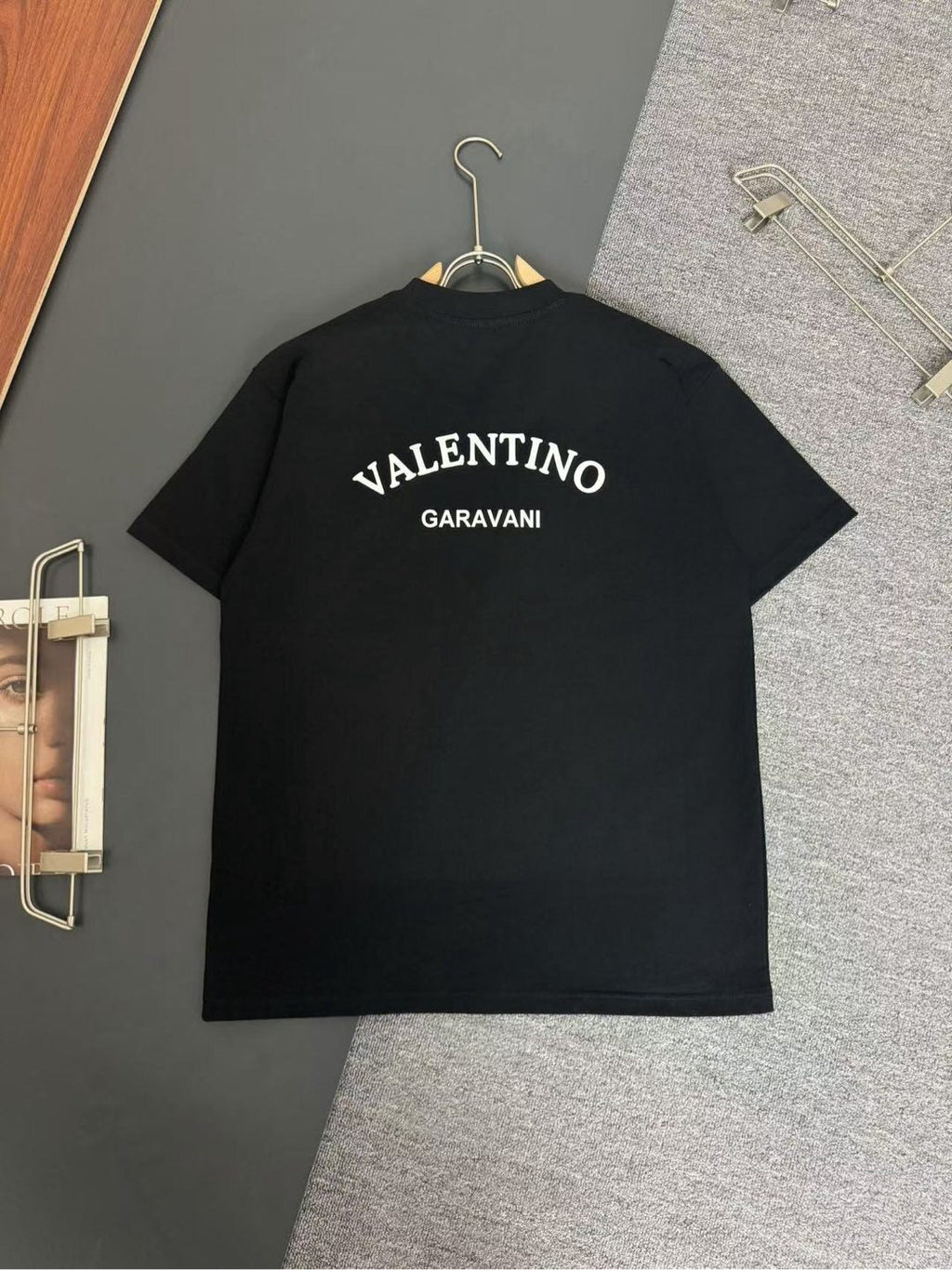 V - TSHIRT