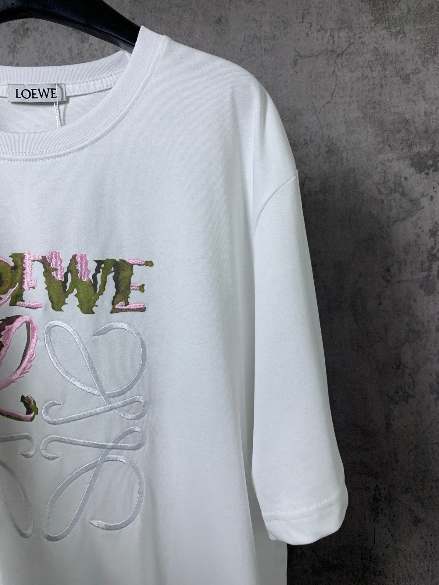 L - TSHIRT