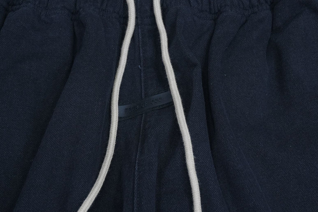 F - SWEATPANTS