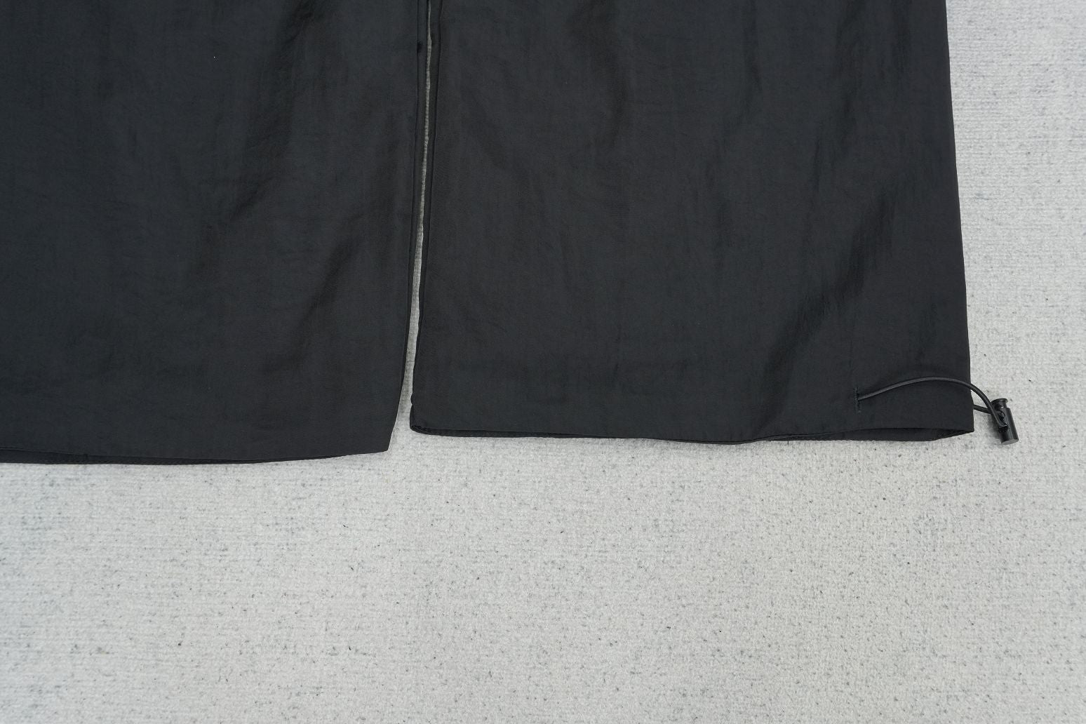 F - SWEATPANTS
