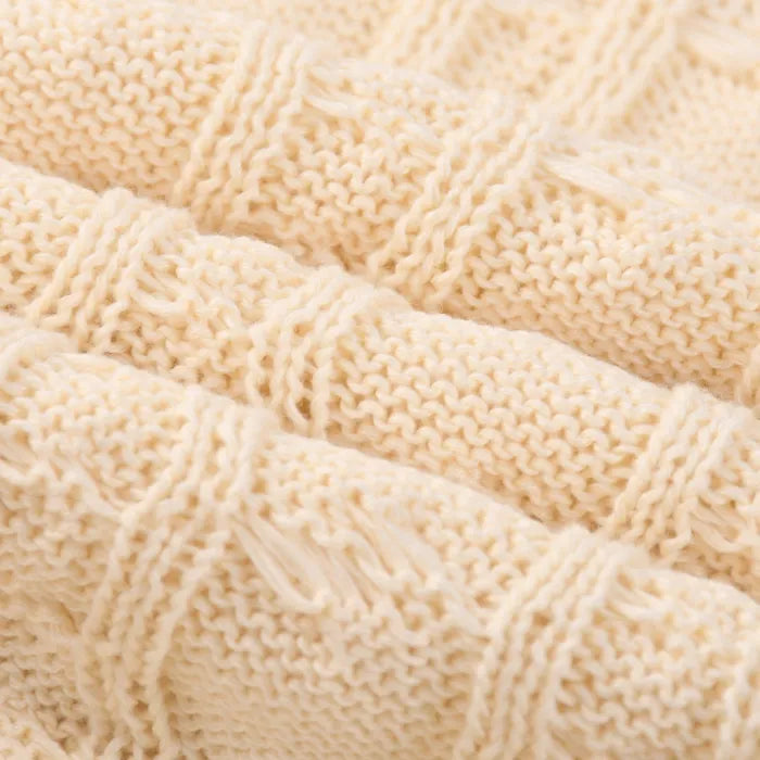 D - SWEATER
