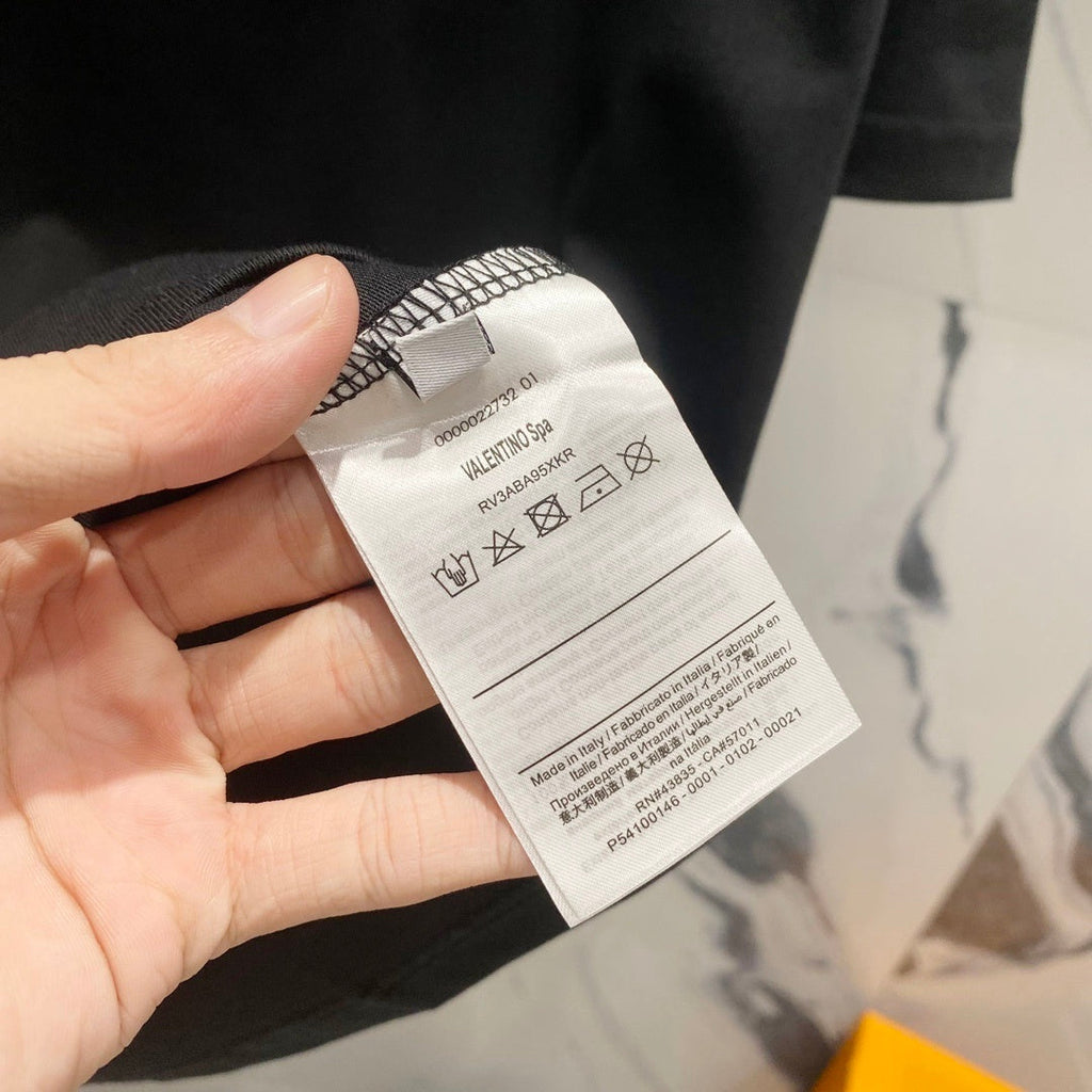 V - TSHIRT