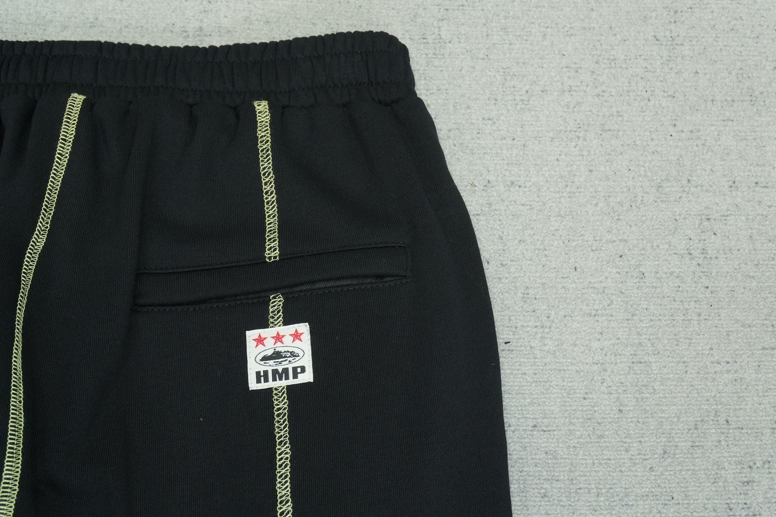 C - SWEATPANTS