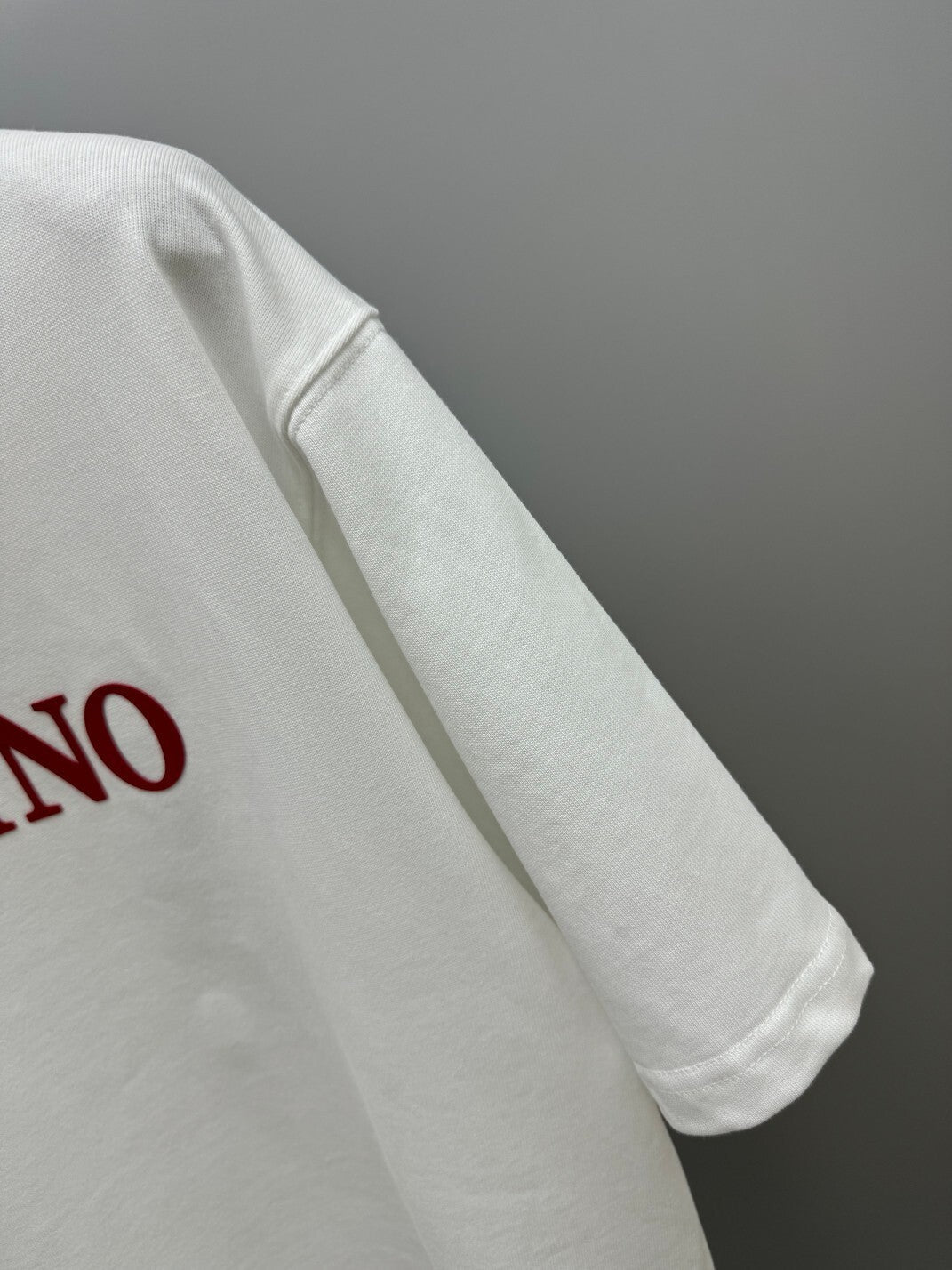V - TSHIRT