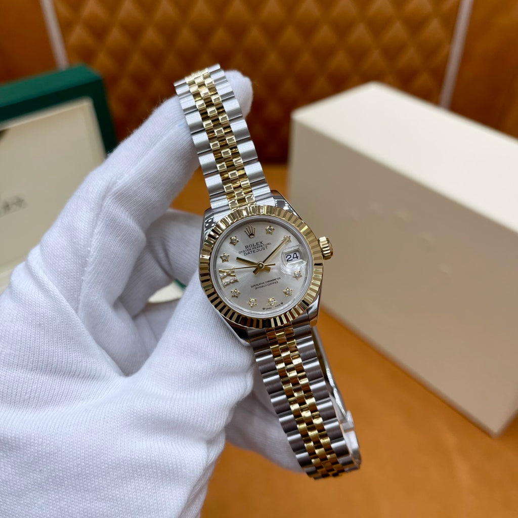 M - Watch