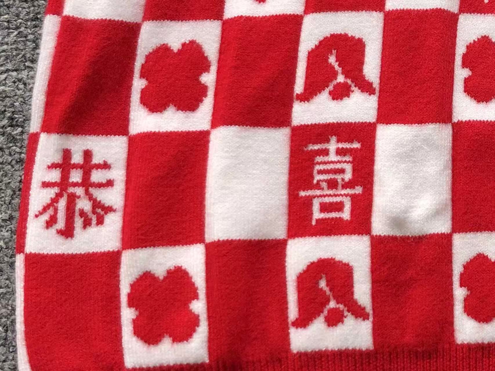 L - SWEATER