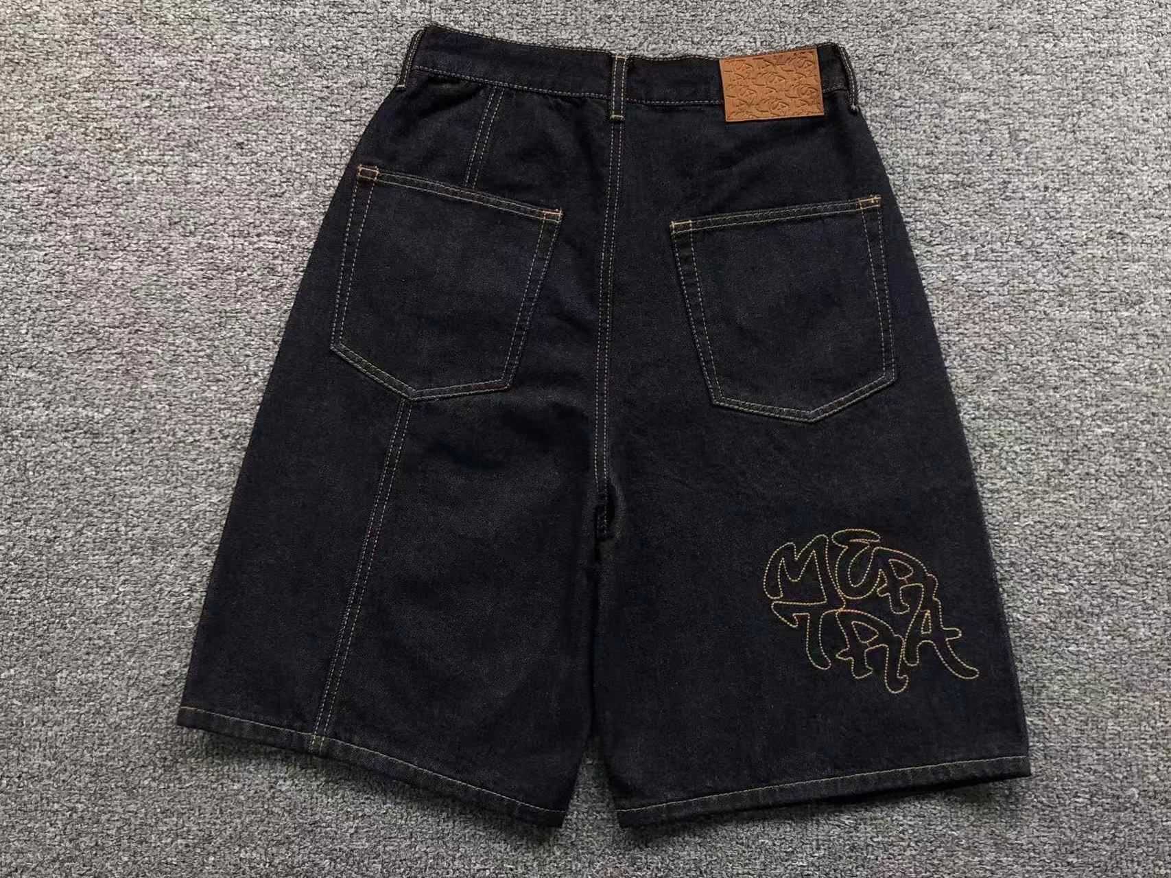 M - SHORTS