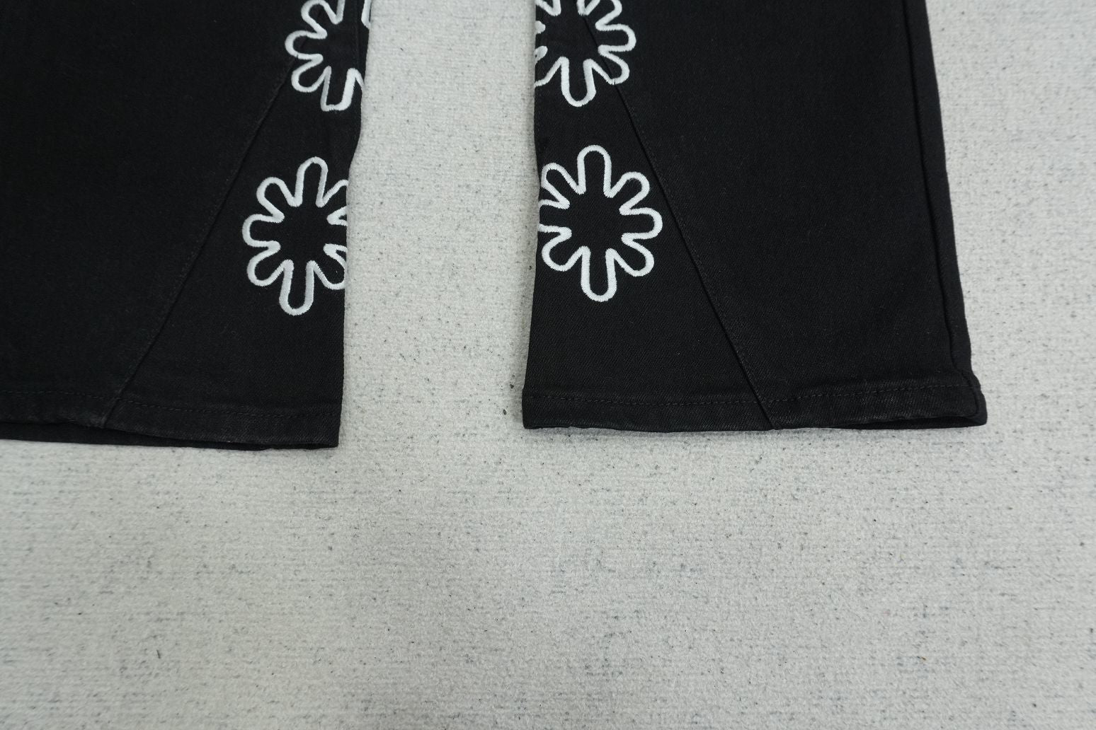 L - JEANS