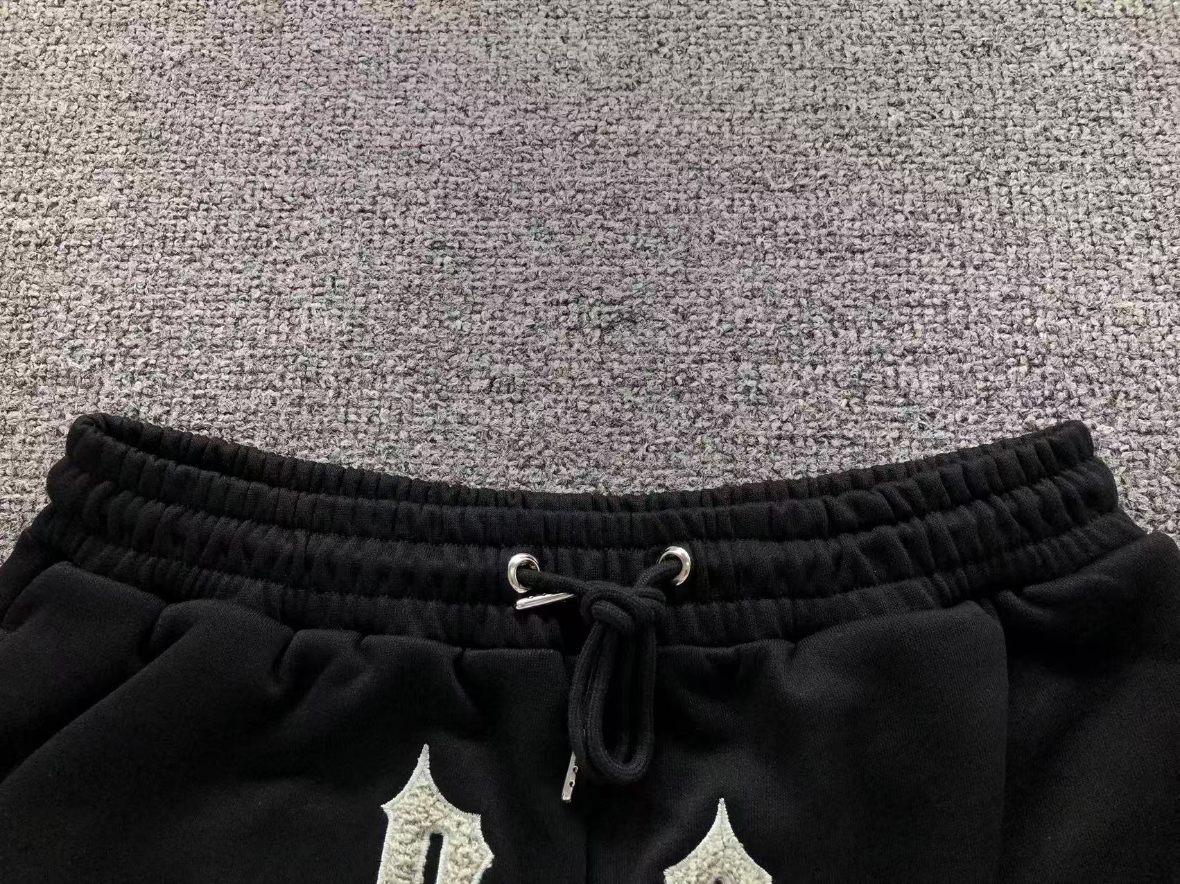 T - SHORTS