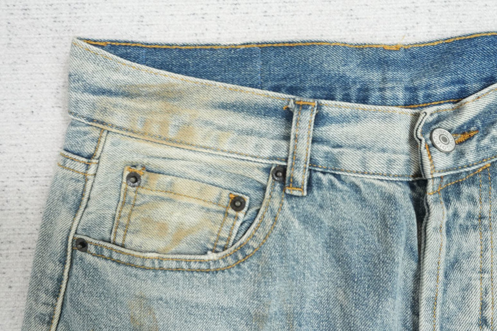 A - JEANS