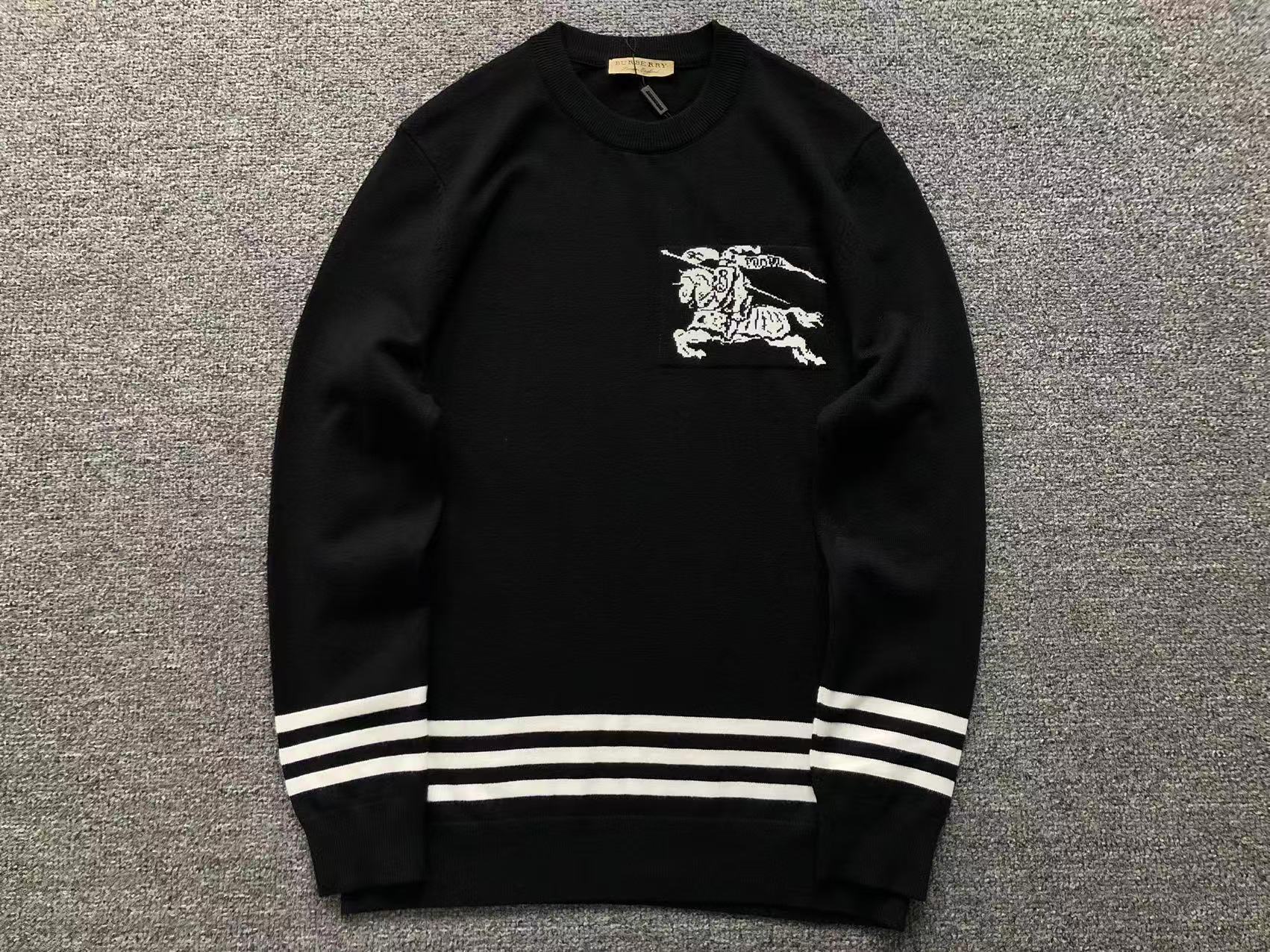 B - SWEATER