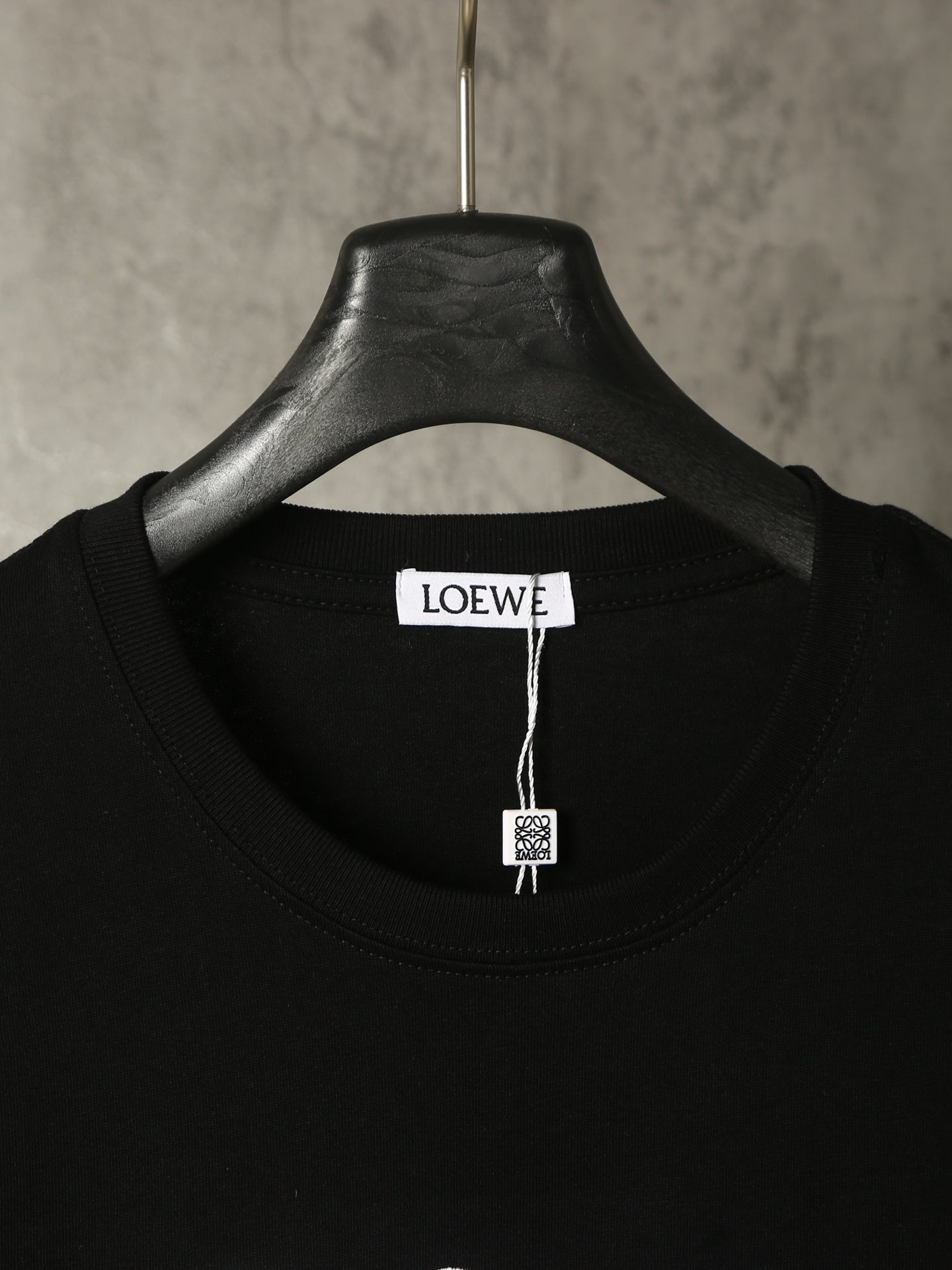 L - TSHIRT