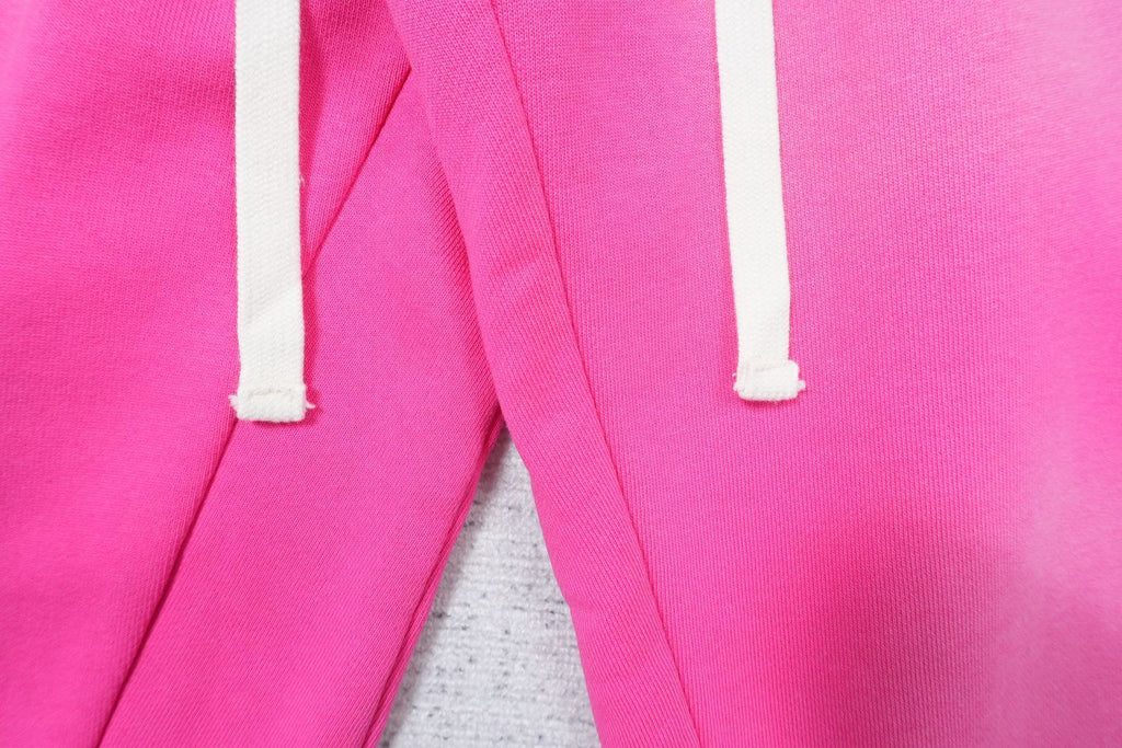 L - SWEATPANTS