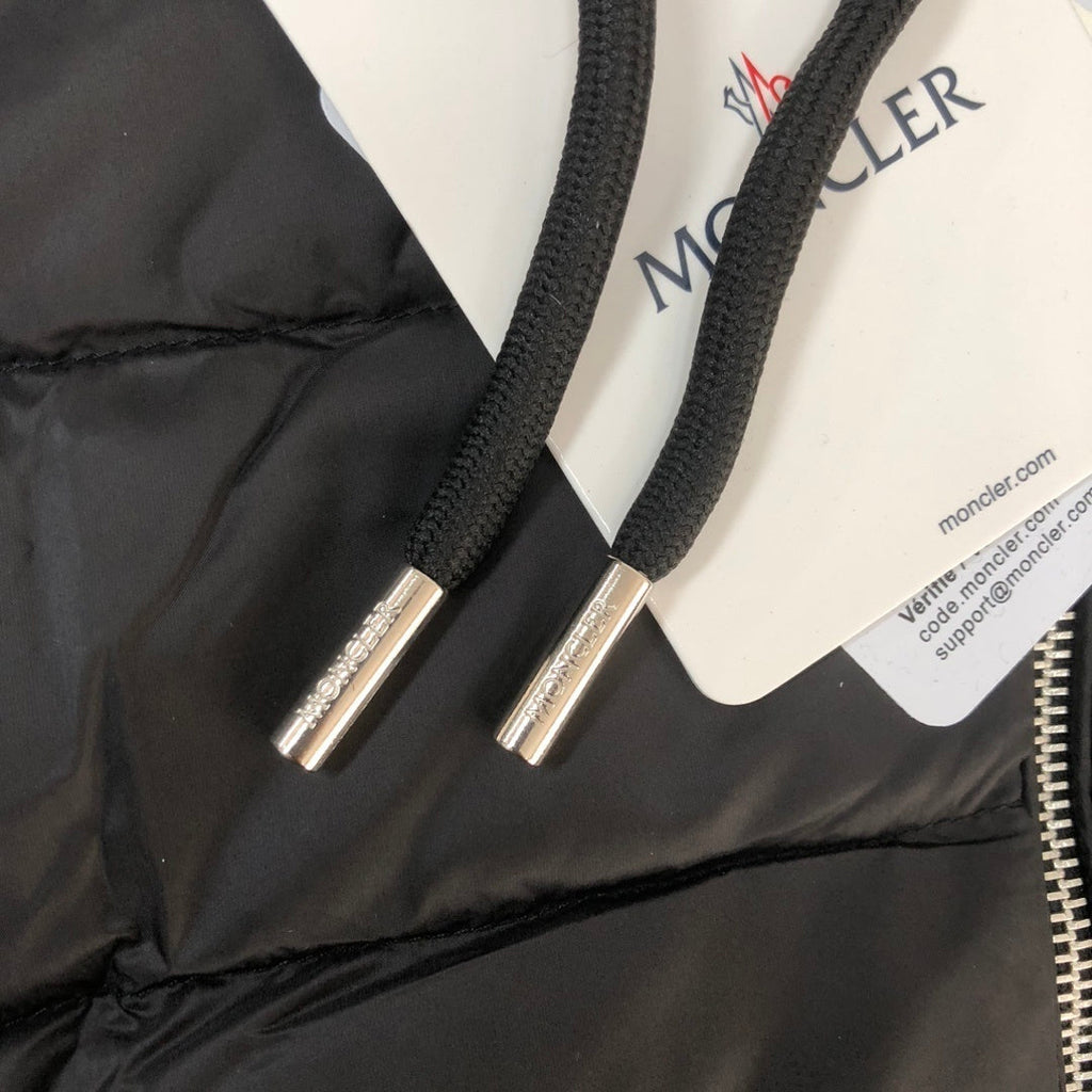 P - CARDIGAN