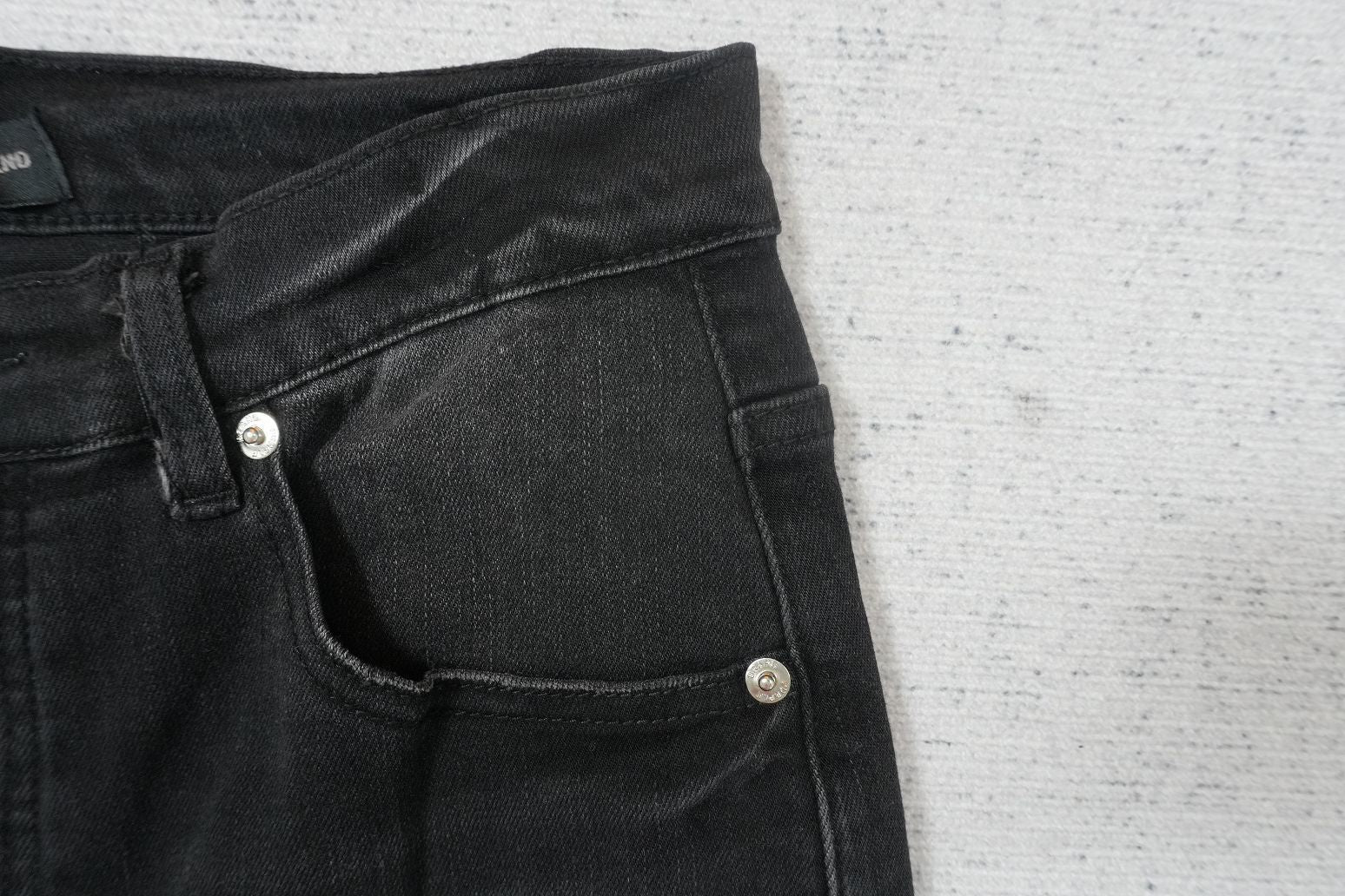 P - JEANS