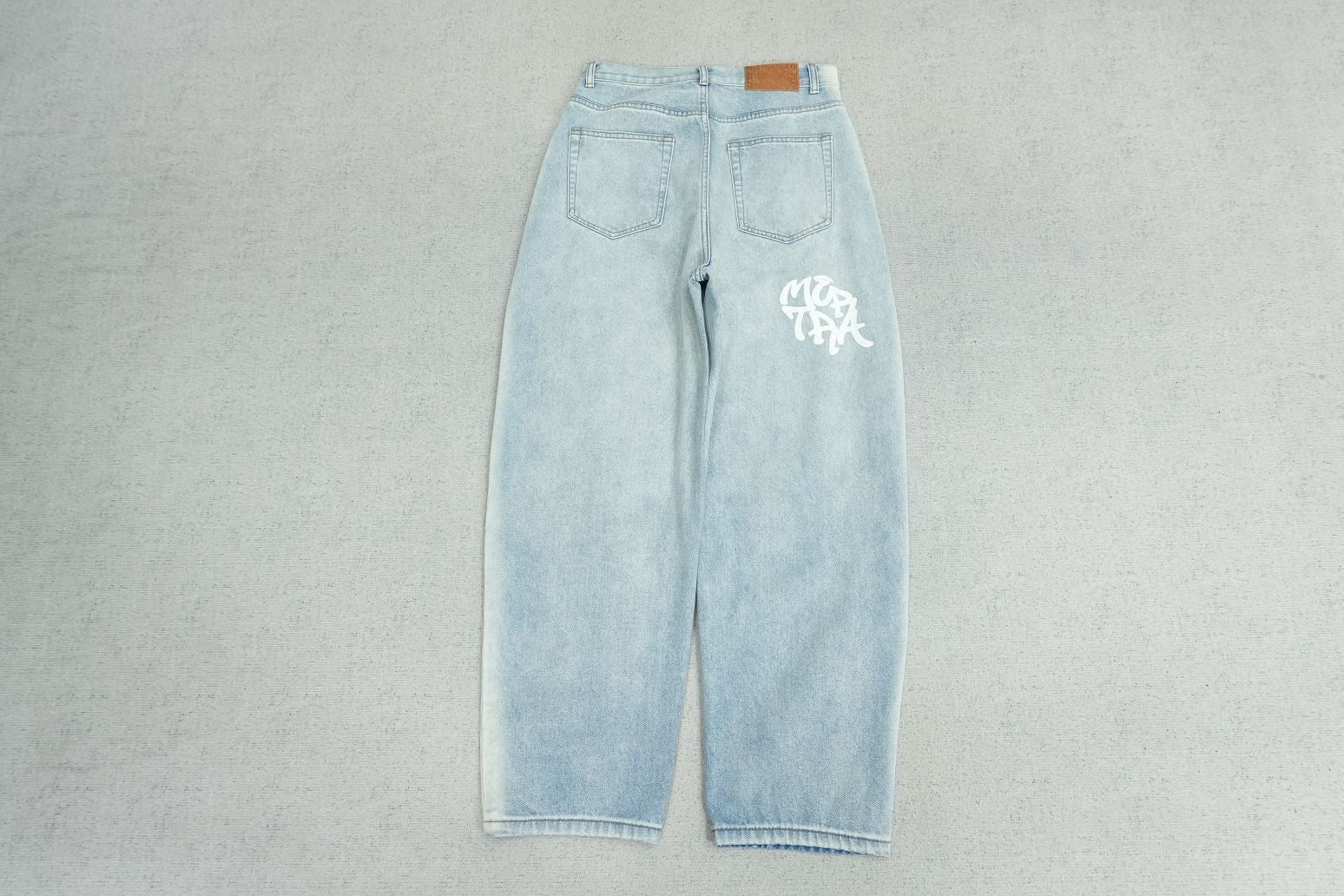 M - JEANS