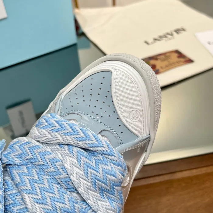 L - SNEAKERS