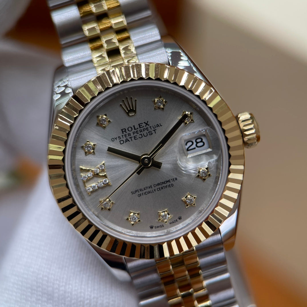 M - Watch