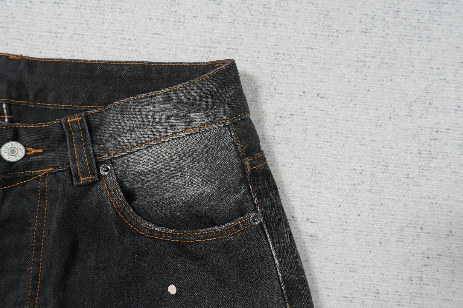 A - JEANS