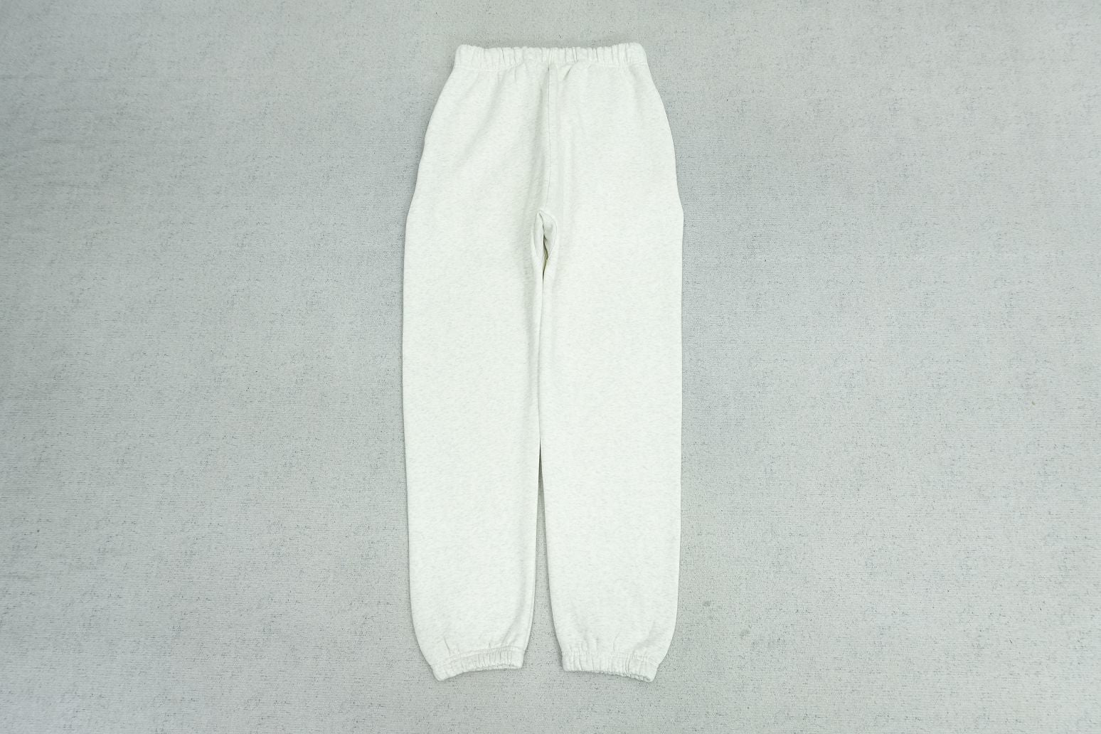 F - SWEATPANTS