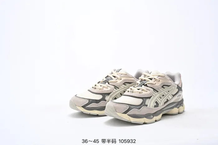 A - SNEAKERS