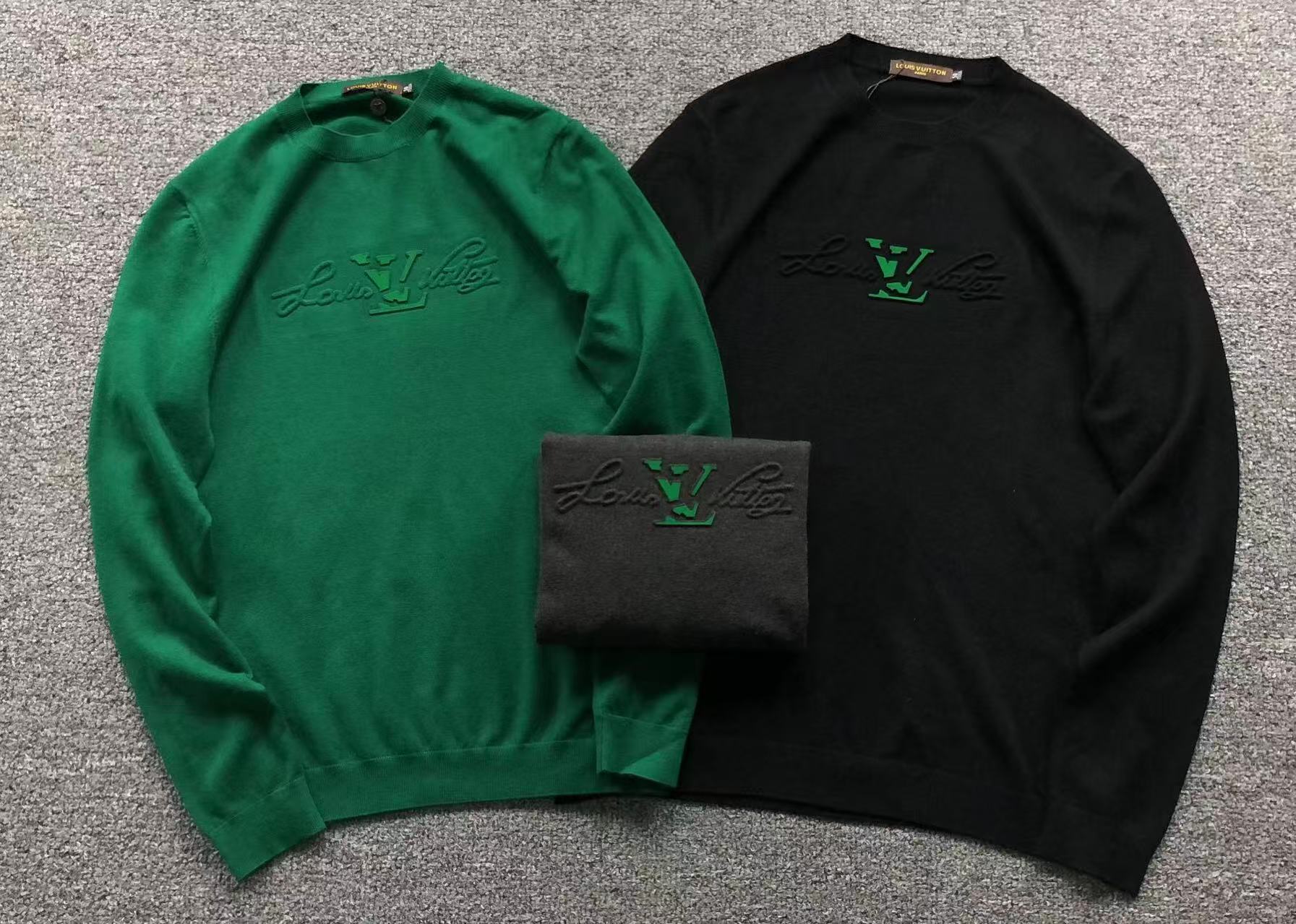 L - SWEATER
