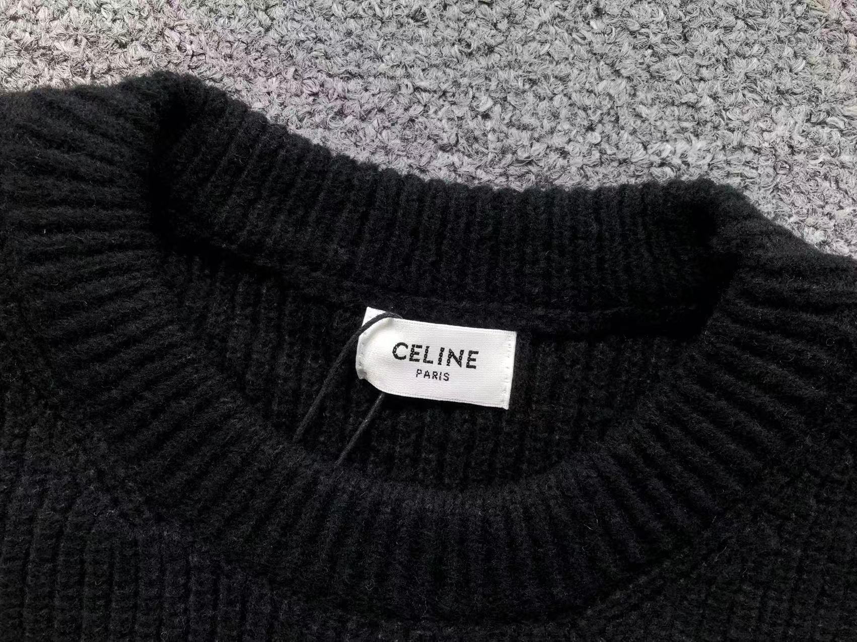 C - SWEATER