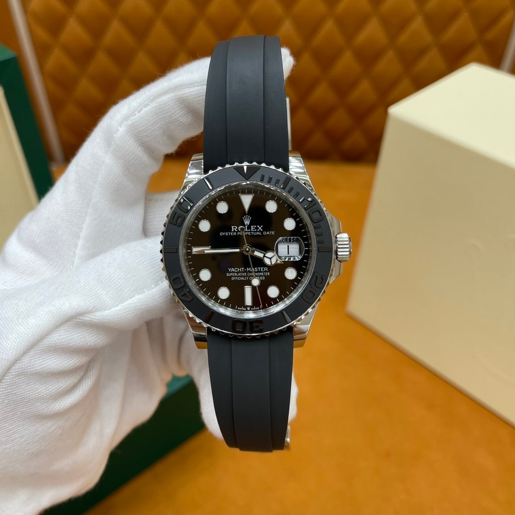 M - Watch