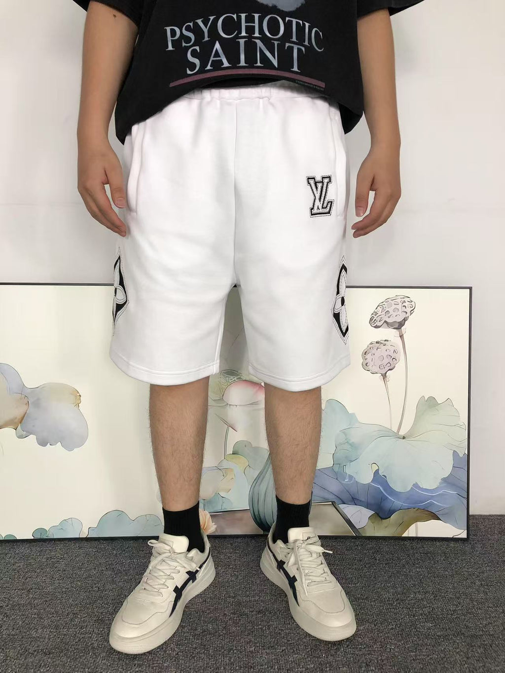 L - SHORTS