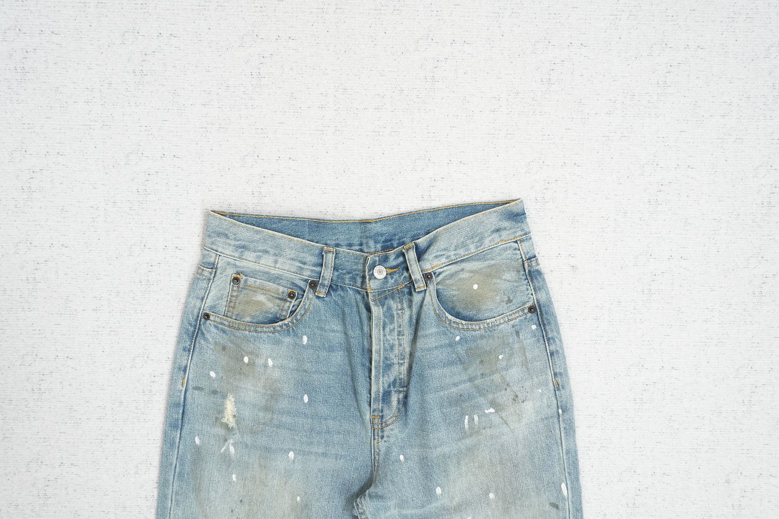 A - JEANS