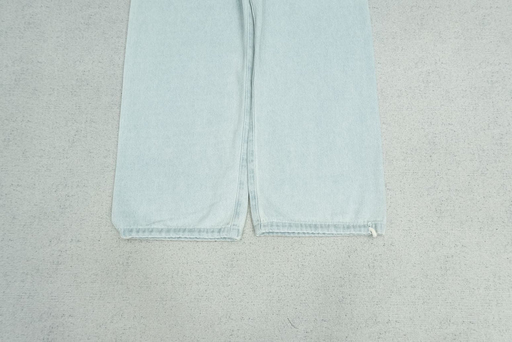 F - SWEATPANTS